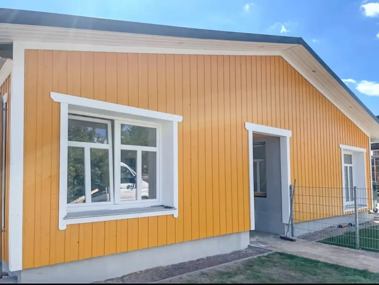 Steven Broschinski Dachdeckerfachbetrieb – Fachgerechte Dachsanierung eines Holzbungalows durch Experten